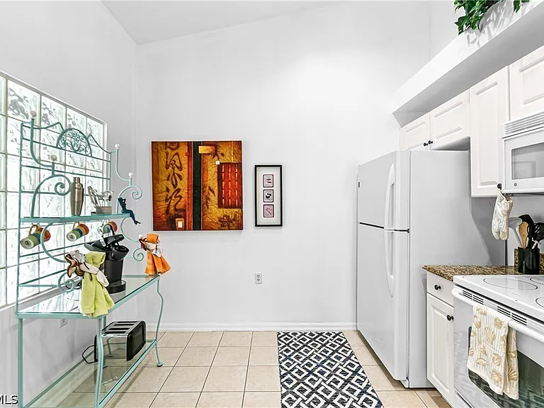 12181 Summergate Cir #204 — Photo 14