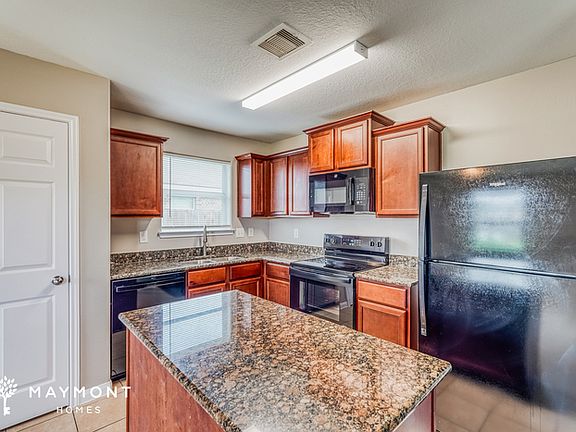 4th image of 4810 Tulip Trail Ln