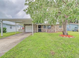 5647 63rd St N, Saint Petersburg, FL 33709