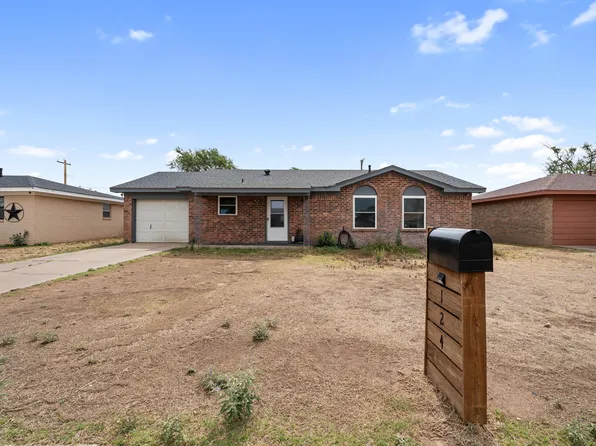 124 NW 12th St, Dimmitt, TX 79027
