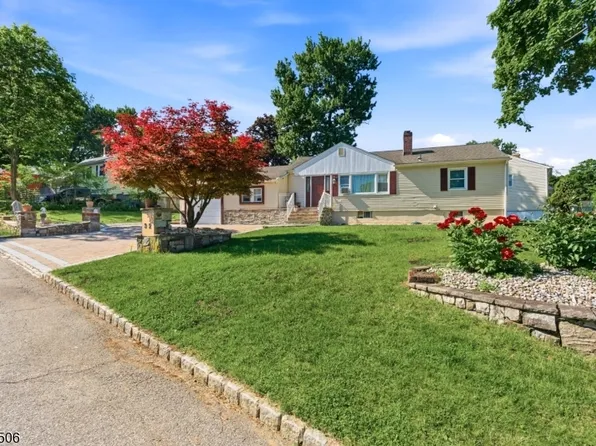 32 Valley View Dr, Mine Hill Twp., NJ 07803