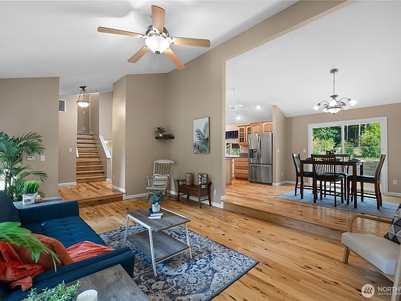 5th image of 7703 Holiday Valley Drive NW
