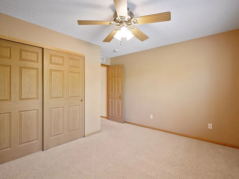 16487 Jarreau Ct — Photo 25