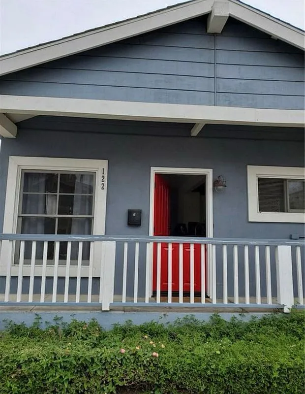 1 bed, 1.0 bath, 500 sqft, $2,450 — Photo 1