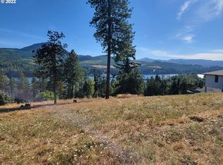 586 Sunridge Ln, Lowell, OR 97452