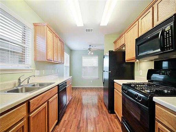 5th image of 11517 Paul E Anderson Dr