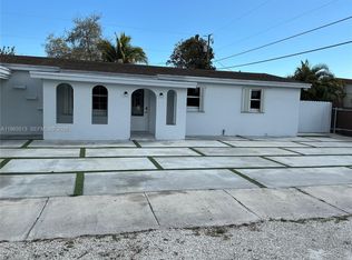 14821 SW 104th Ave, Miami, FL 33176