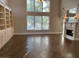 1229 Oak Lake Cir, Collierville, TN 38017