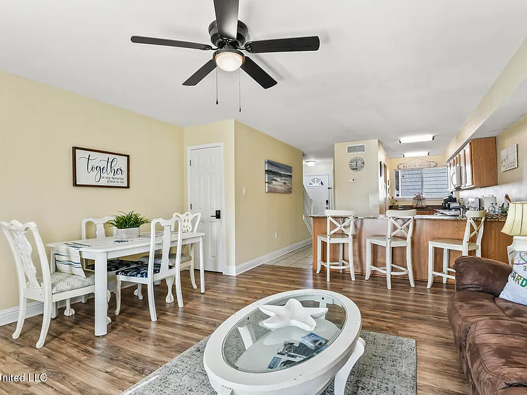 1664 Beach Blvd #65 — Photo 3