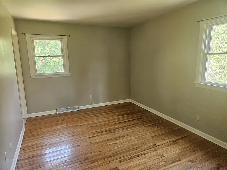 38 Brenda Ct #2 — Photo 7