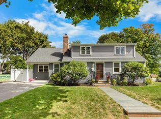 39 Lawnview Dr, Braintree, MA 02184