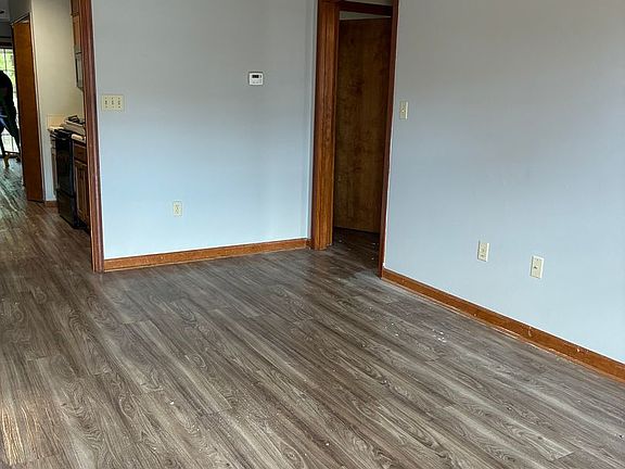 2nd image of 2910 E Moore Ave APT 129