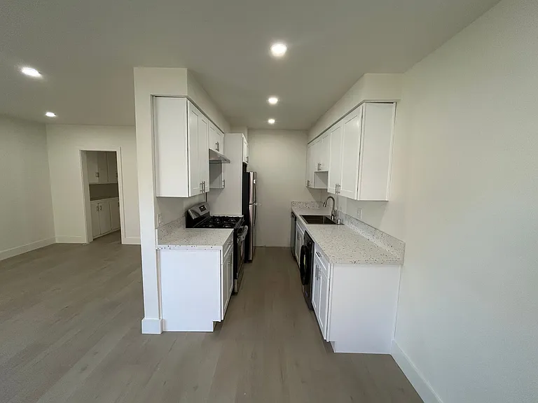 524 Williamson — Photo 1