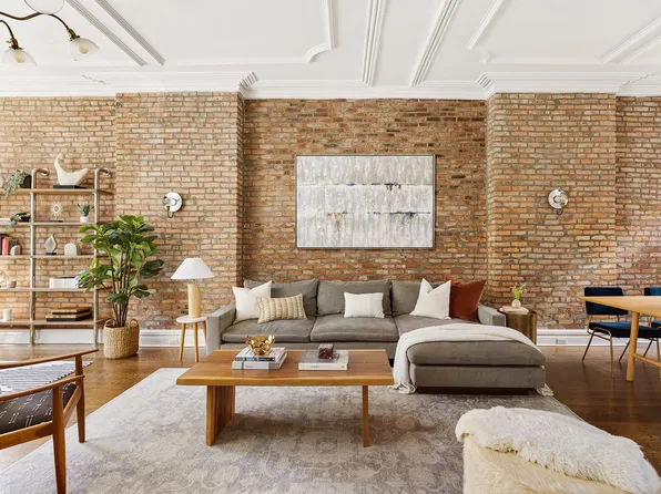 449 Bergen Street image 3 of 17