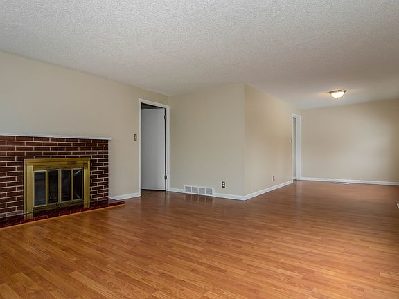 5th image of 1141 W Brooklyn Ave