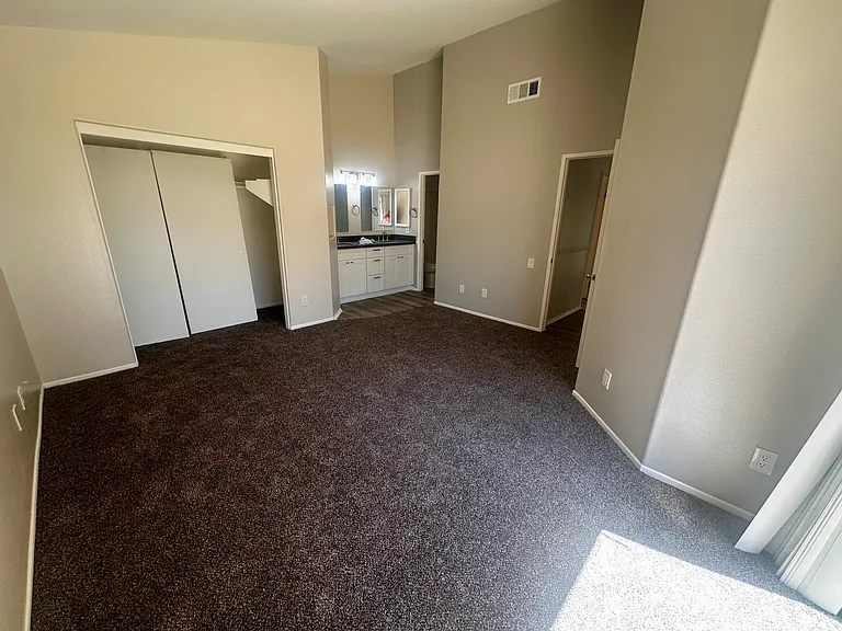 930 Willmont Way — Photo 7