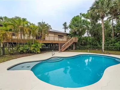 260 9th St NW, Naples, FL, 34120