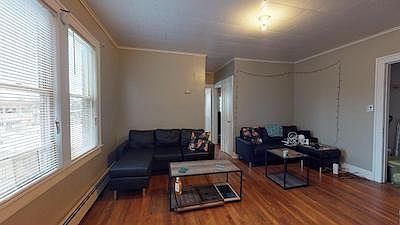 2nd image of 111 Oak St APT 10