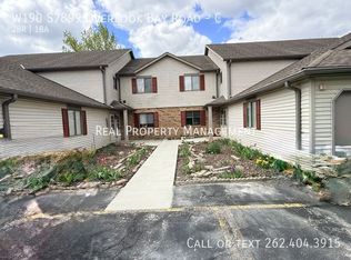 W190S7899 Overlook Bay Rd #C, Muskego, WI 53150