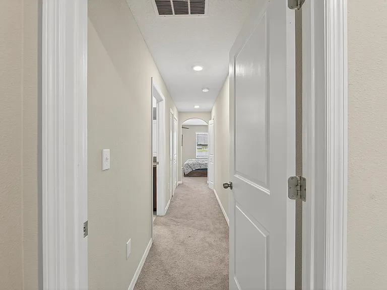 824 Royal Empress Dr — Photo 31