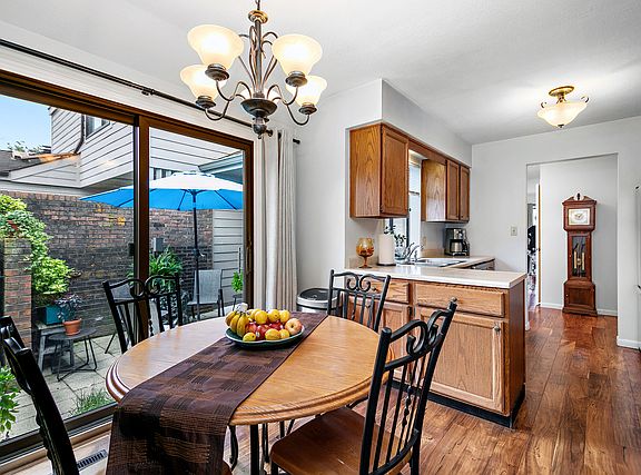 5th image of 237 William Latham Dr #237