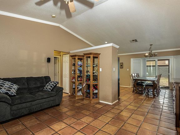 3rd image of 3030 E JOHN CABOT Drive
