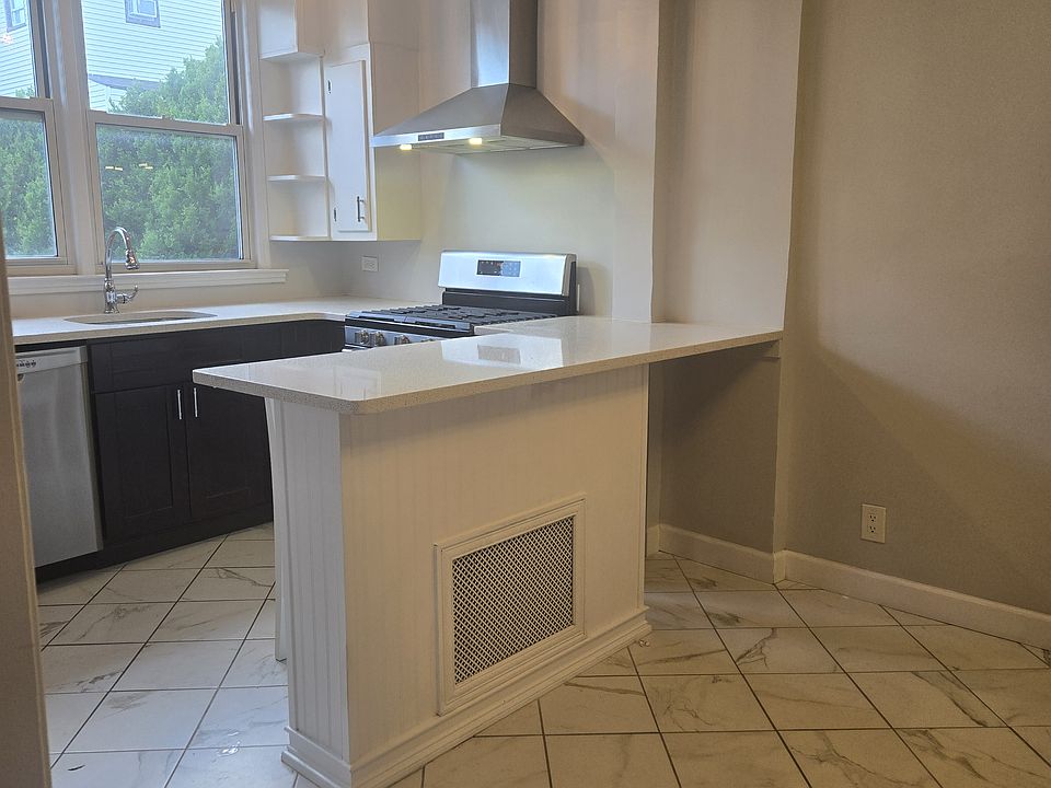 1st image of 70 Sherwood Ave #A