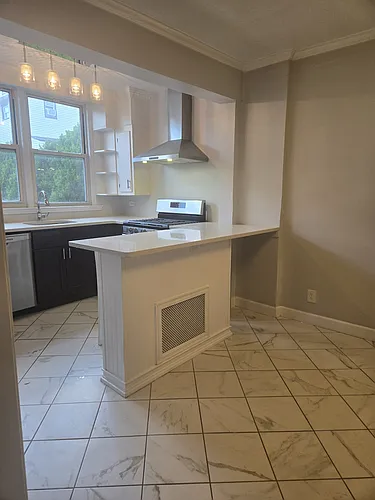 70 Sherwood Ave #A Photo 1