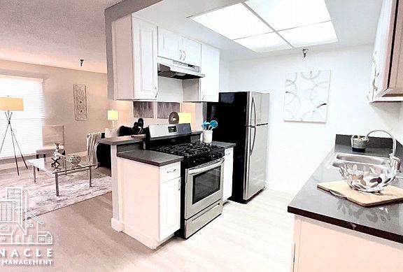 5th image of 11702 Menlo Ave APT 5
