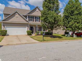 4 Carillon Ct, Simpsonville, SC 29681
