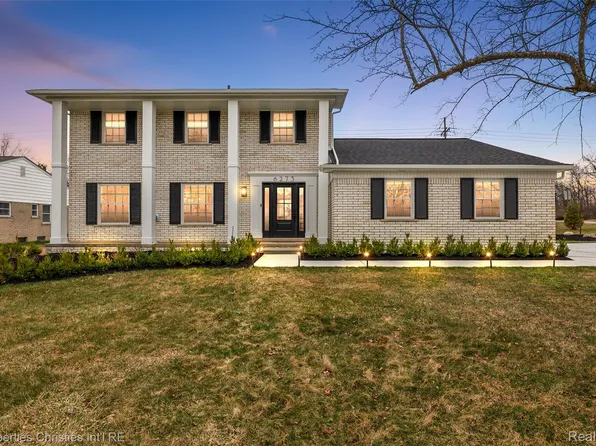 6273 Ledgeway Dr, West Bloomfield, MI 48322