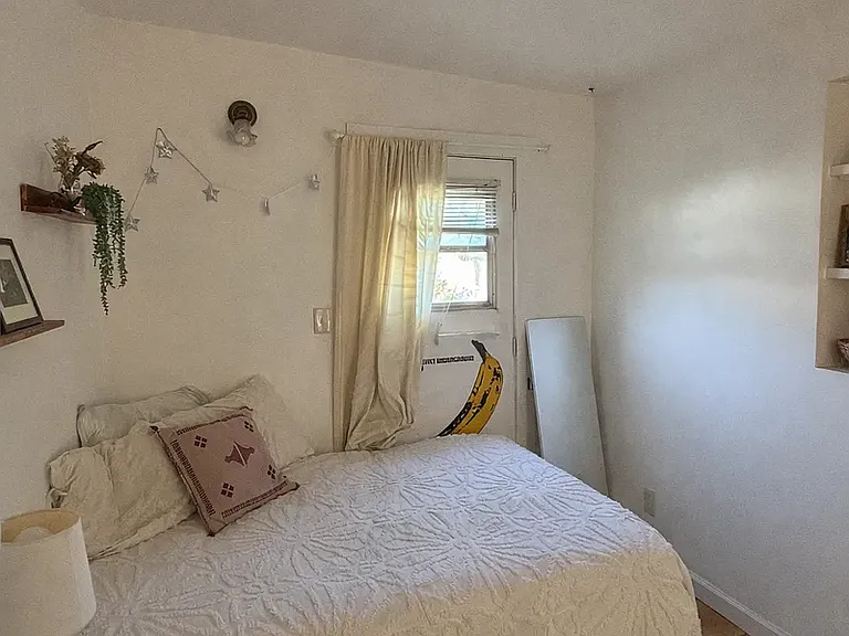 Another bedroom