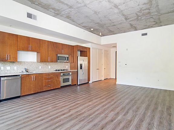 3rd image of 1050 Island Ave Unit 303
