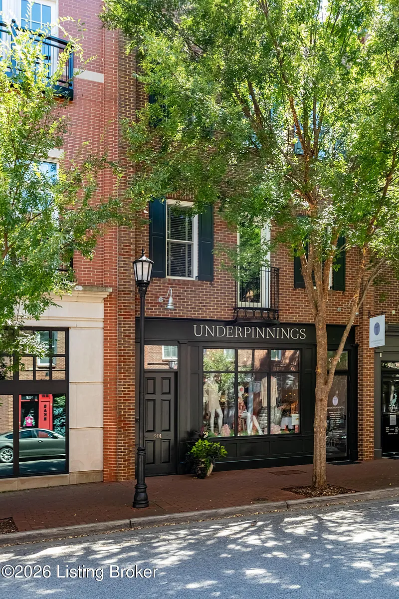 Building Photo - 9414 Norton Commons Blvd #201