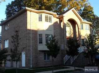 401 Nelson Ave, Cliffside Park, NJ 07010