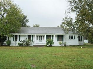 806 E Adams St, Itasca, TX 76055