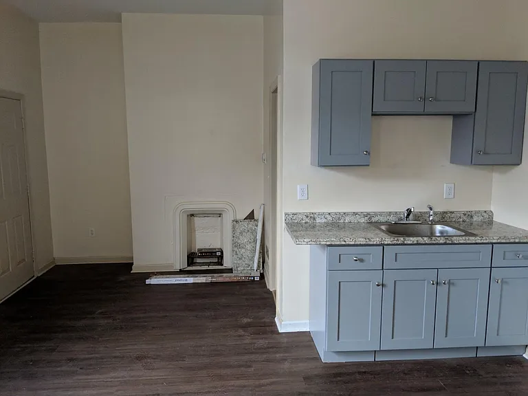 681 Myrtle Ave — Photo 6