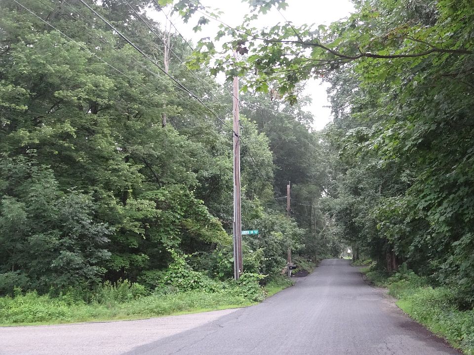 2nd image of 178 Burbank Rd