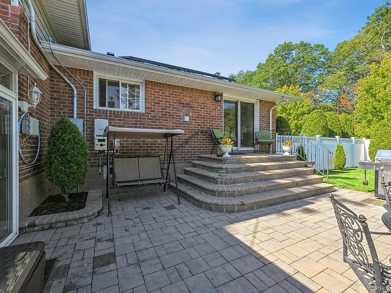 41 Eaton Rd — Photo 29