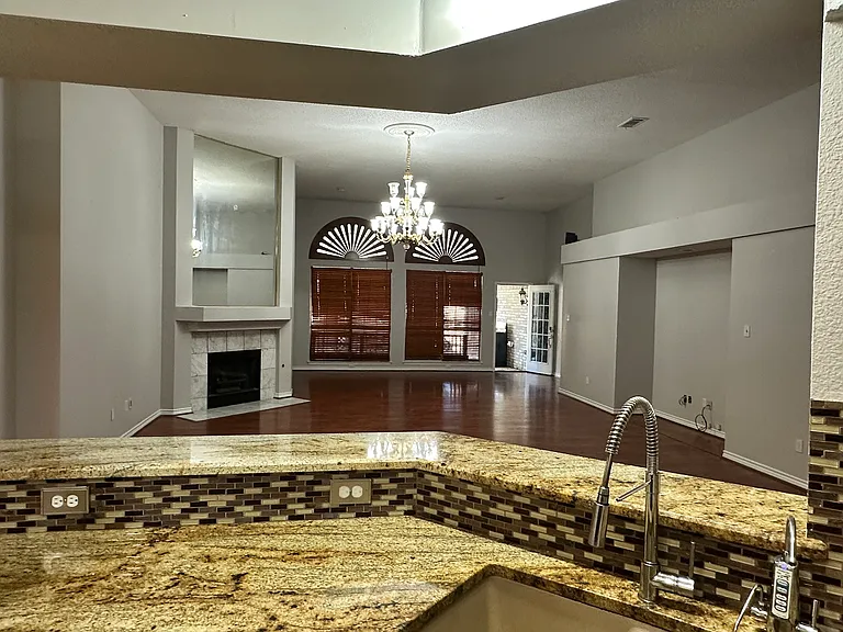 5713 Allen Ln — Photo 6
