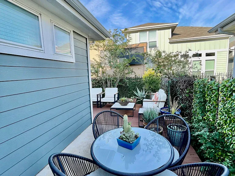 1502 Homespun Rd — Photo 31