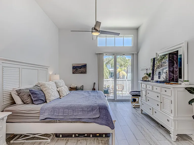 1701 Mizzenmast Way — Photo 25