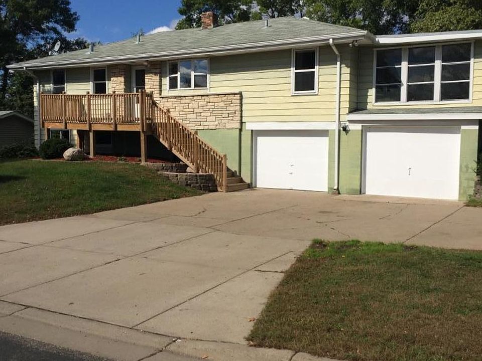 1st image of 267 Thompson Ave W