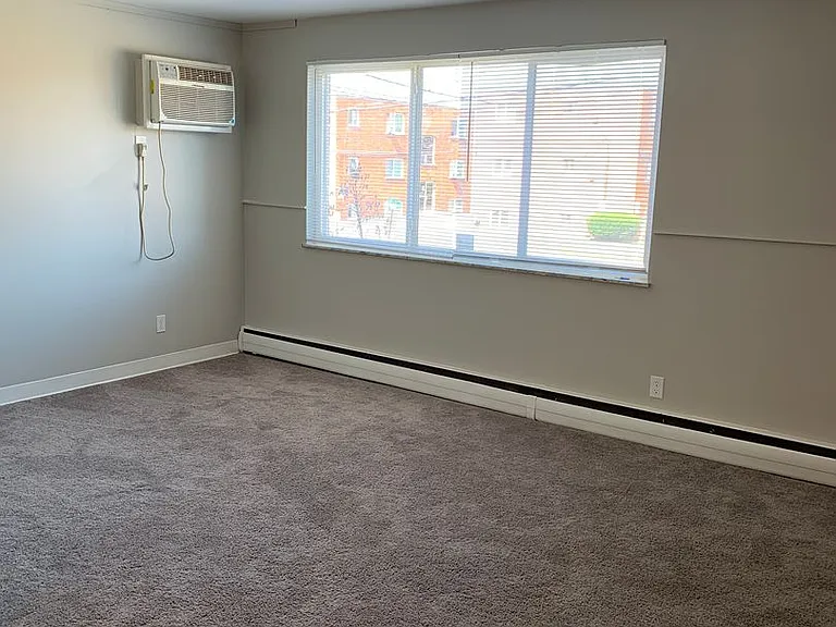 6602 Hasler Ln — Photo 3