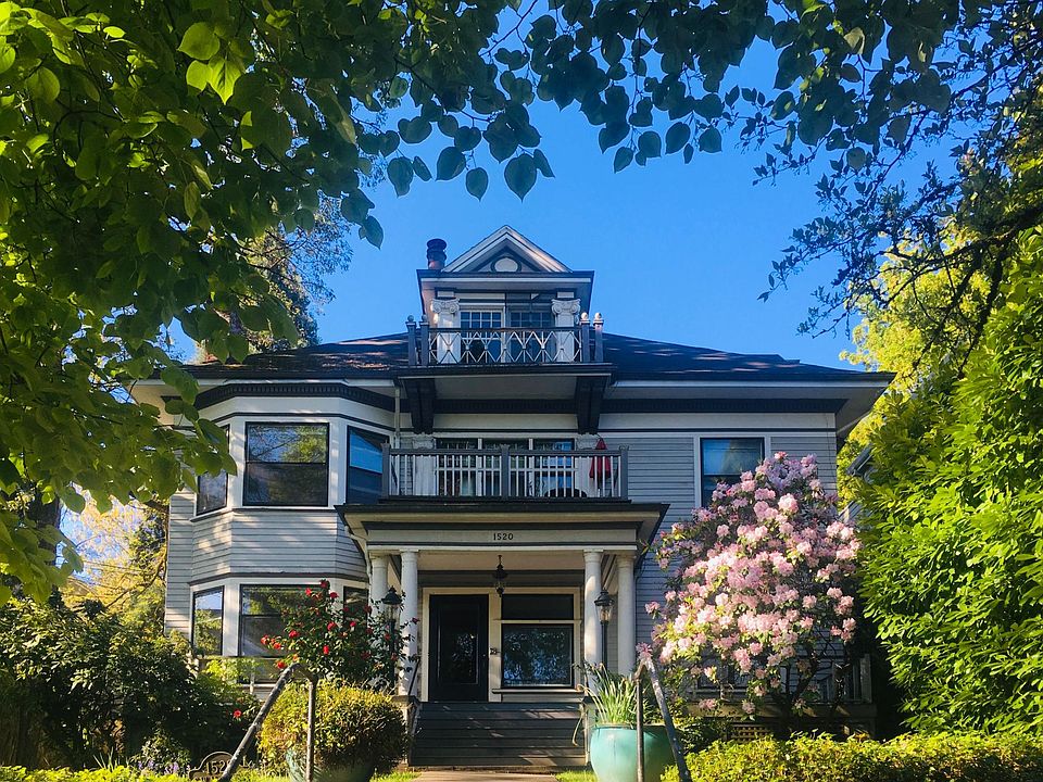 1899 Jacobean architectural gem with privacy from the street