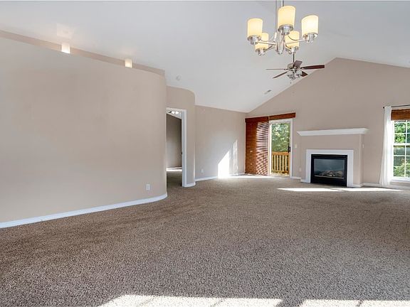 4th image of 7072 Copper Creek Cir #8