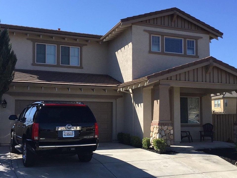 2nd image of 4050 Tahoe St