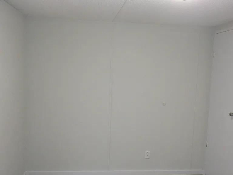 407 Martin Ct — Photo 12