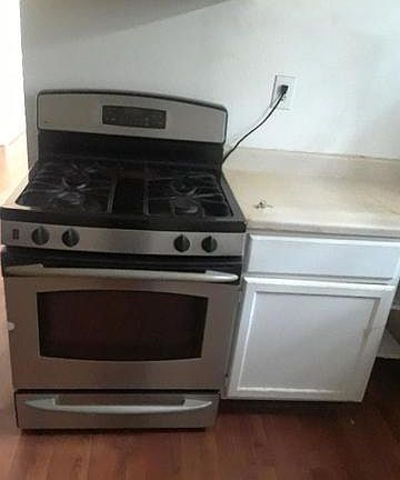 5th image of 10122 S Saint Lawrence Ave