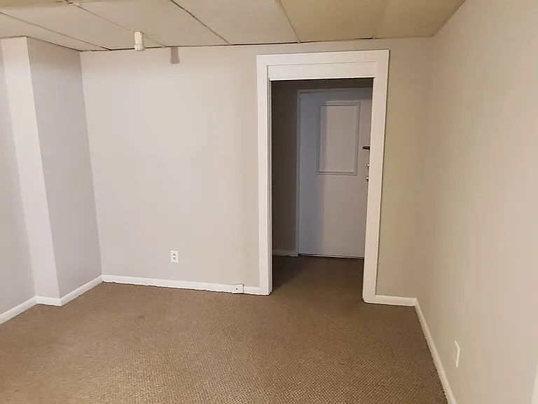 3654 Middleton Ave — Photo 51